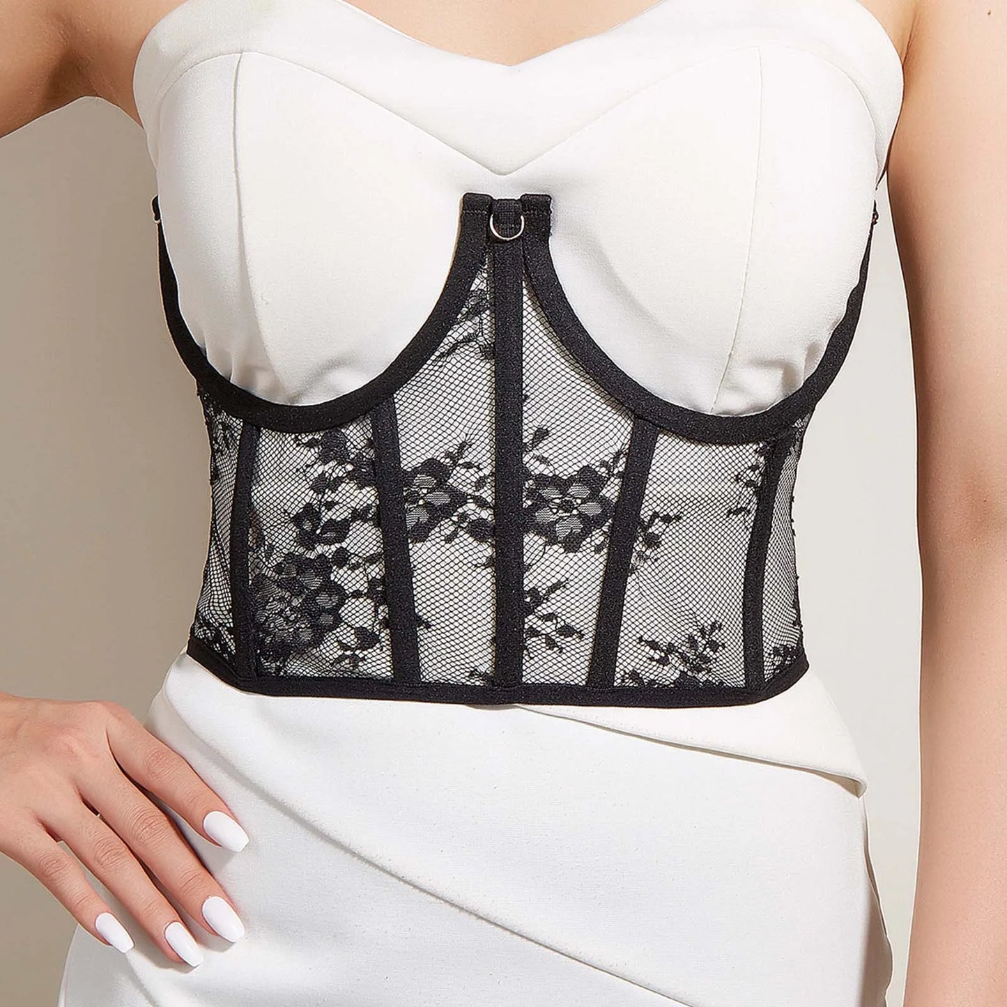 Corset sous la poitrine