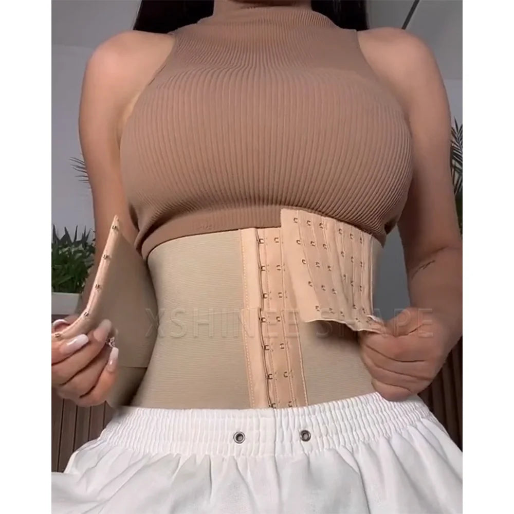 Corset agrafe beige