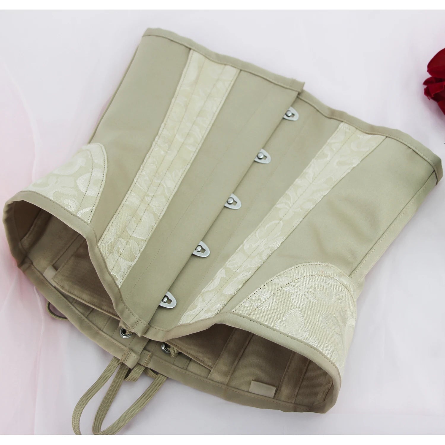 Corset années 30 beige pièce