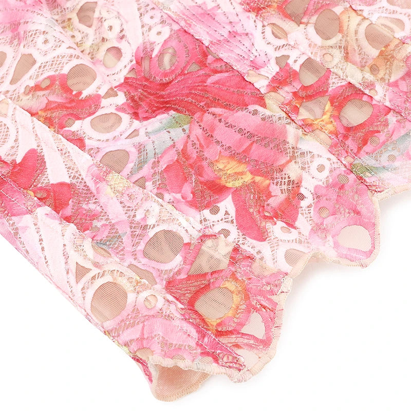 Corset artisanal détails dentelle