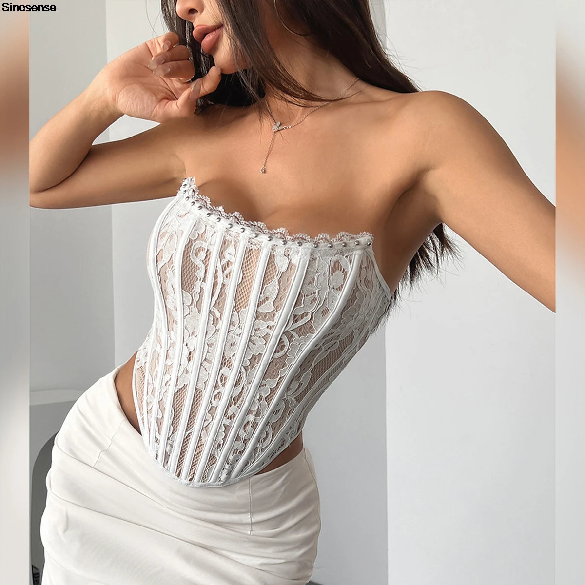 Corset blanc dentelle