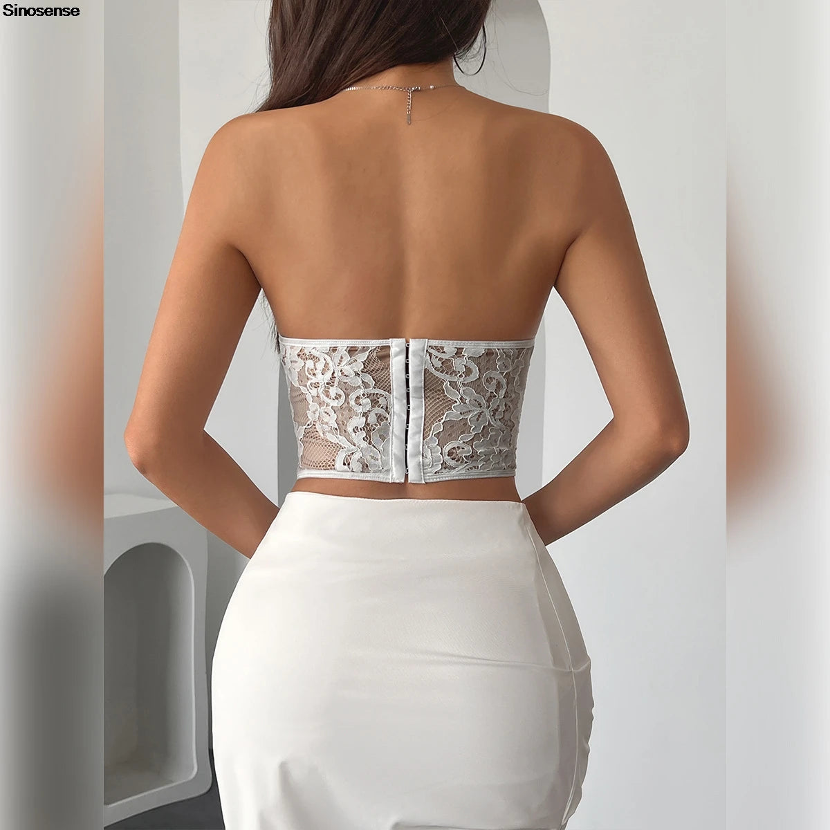 Corset blanc dentelle dos