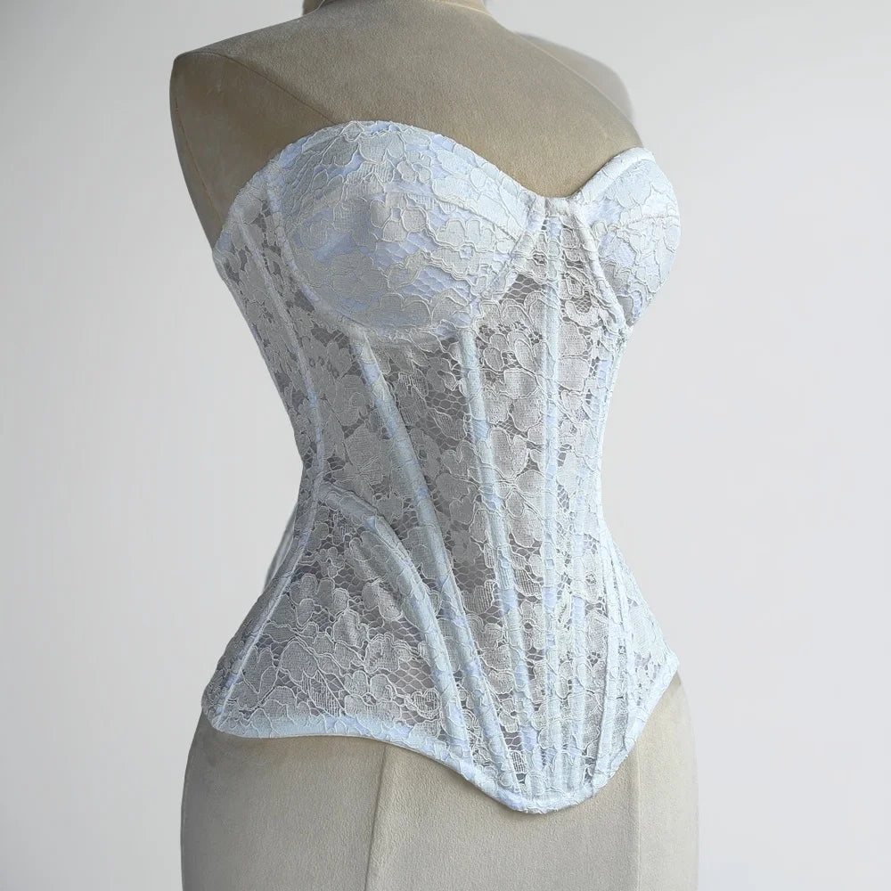 Corset conique blanc