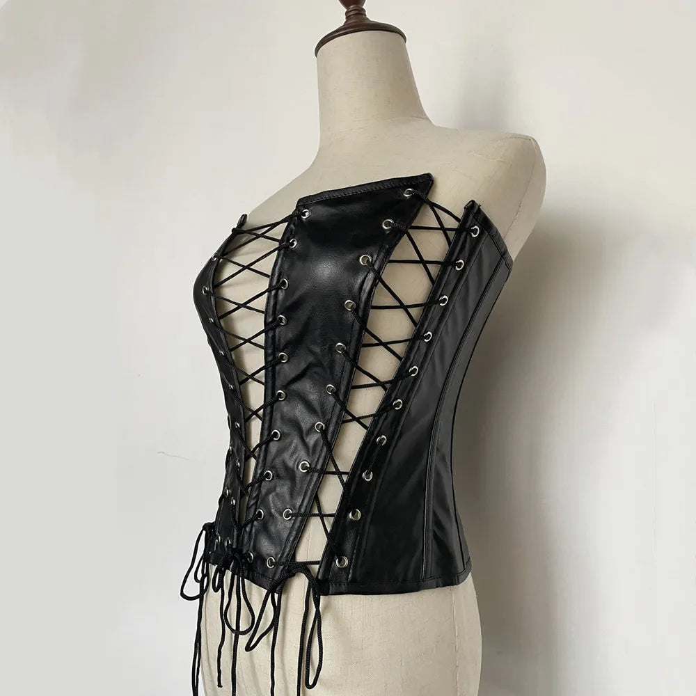 Corset à cordons sur mannequin