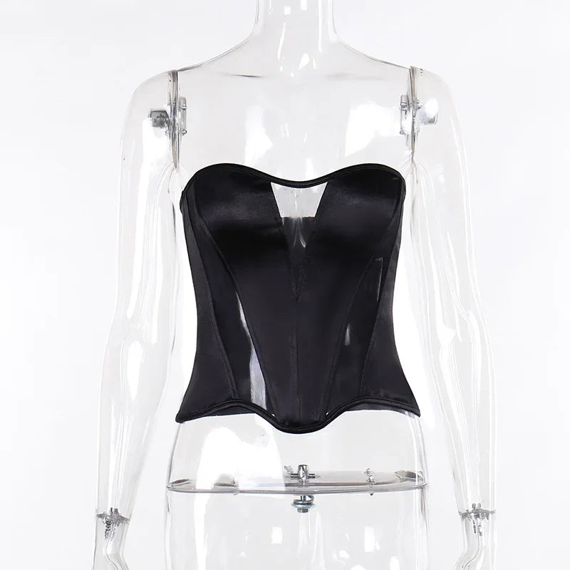 Corset décolleté sur mannequin